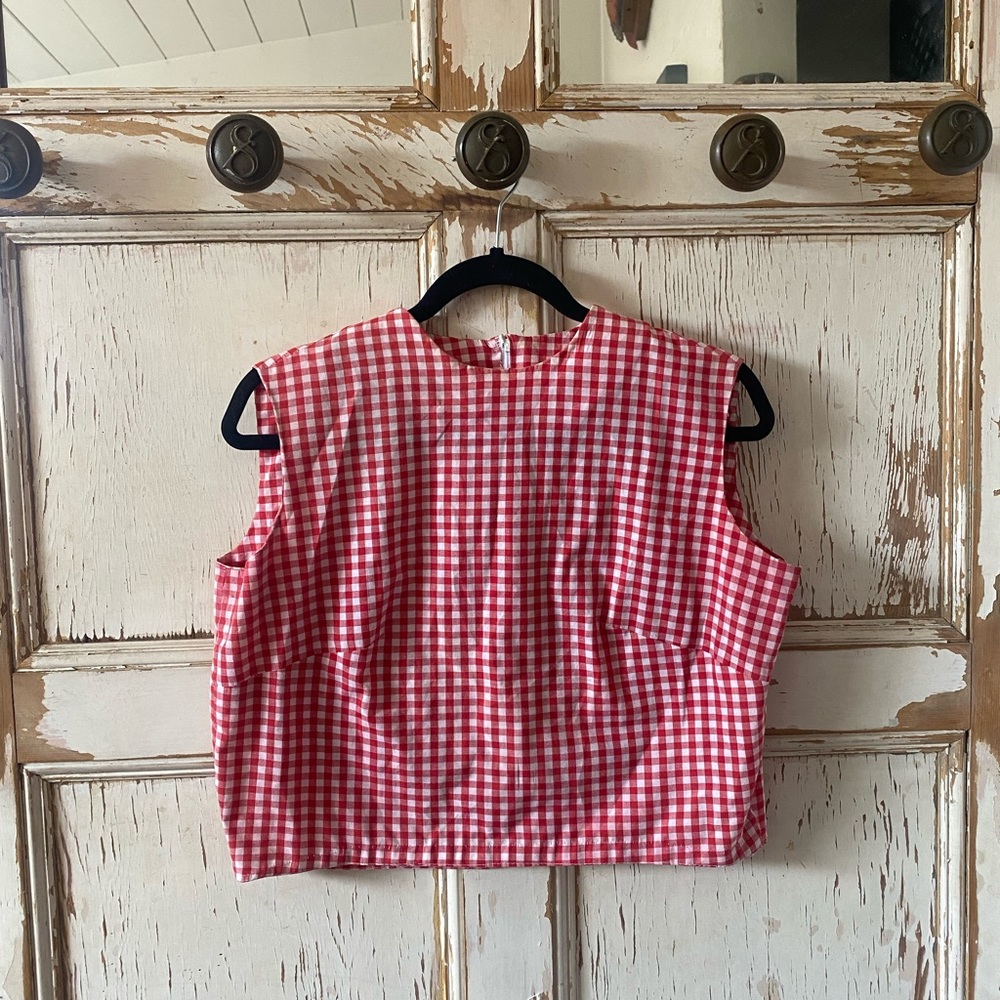 Vintage red/white plaid top. Best fits s/m.